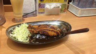 ロースカツカレー中盛！