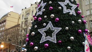 にぎやかなマーケット