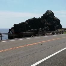 ビシャゴ岩です