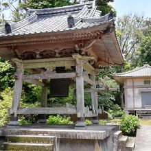 鐘の撞ける鐘楼です