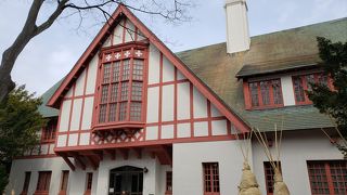 赤と白のコントラストが可愛い