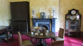 旧リンガー邸より奥にありますが、足を延ばして見学することをお勧めします。