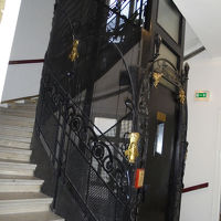 クラシックなエレベータ