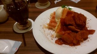 ワッフルをたべに