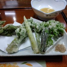 美味しい山菜天ぷら