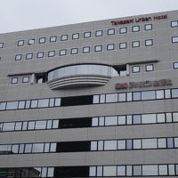 丸く出ている展望レストランで朝食