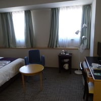 部屋は広めです