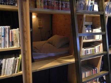 BOOK AND BED TOKYO 池袋本店 写真