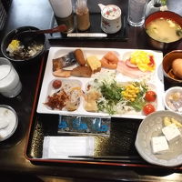 朝食バイキング