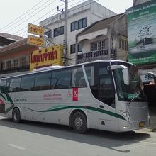 チェンマイ行きグリーンバス