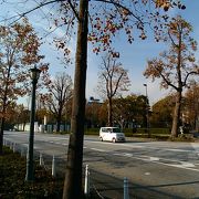 赤坂迎賓館の正面にある、たいへん洒落た公園