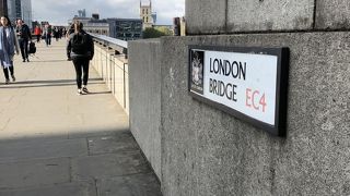 タワーブリッジの隣