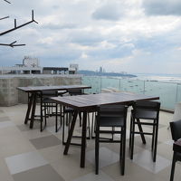 クラブラウンジのルーフトップバー