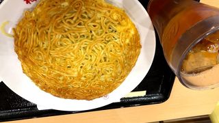 フードコートの梅蘭