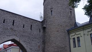 城壁都市ならではの光景でした