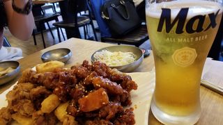 砂肝とビールで乾杯