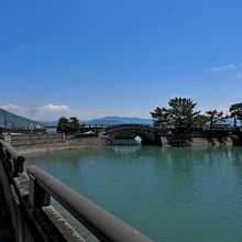 玉津嶋神社の下に