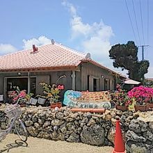 ｼｮｯﾌﾟも竹富島風…