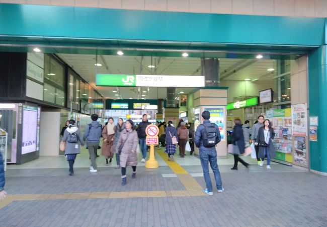 秋にこの駅周辺で行われるジャズフェスティバルは、最高！