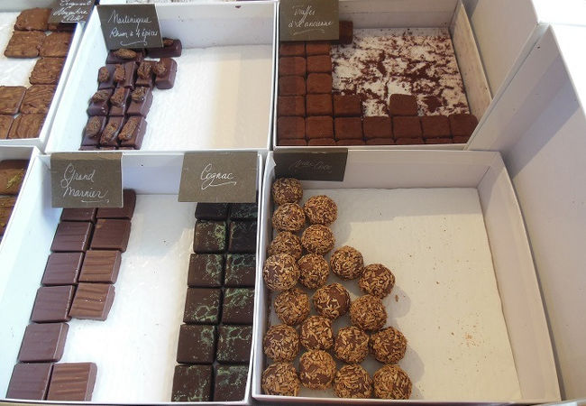 珍しいフレーバーのガナッシュがいっぱい