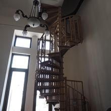普段は非公開ですが時計台に上る螺旋階段