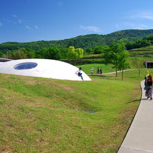 最初に少し周遊道を歩く