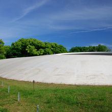 外へ出て、中はかなり広かった