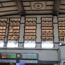 改札口の所にもらんぷが・・・