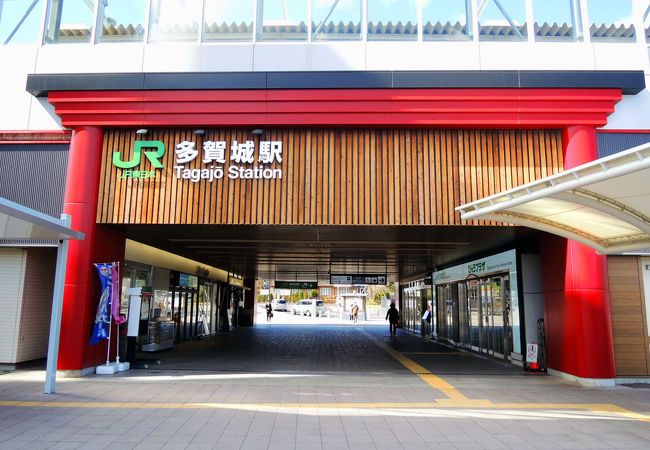 綺麗な駅です