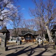 真田昌幸が上田城築城の際に上田城の鬼門除けの神社として分社