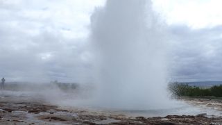 想像以上の間欠泉