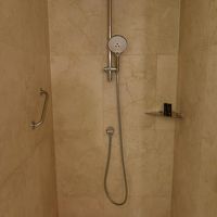 シャワーブース