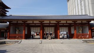 二天王像が圧巻