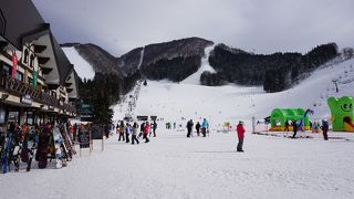 長野県でも屈指と言われる規模を誇るスキー場