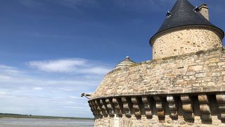 城壁周辺散策で通る