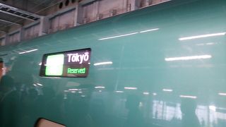 2019年５月現在、はやぶさ60号等臨時列車では「はやぶさ号」でも車内販売の取扱いがない場合があります
