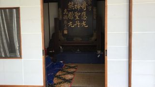 説明をして下さるので興味深く見れますよ