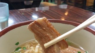 熱々の沖縄そば