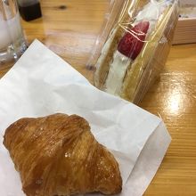 コミ ベーカリー ひろめ市場店