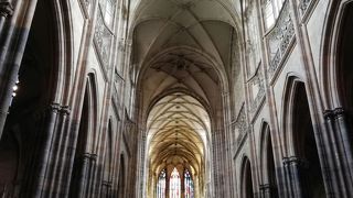 ステンドグラスが素晴らしい！