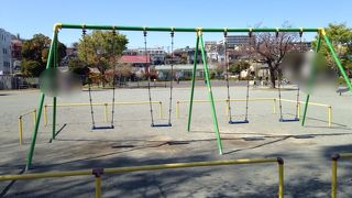 目の前に京急の列車がたくさん