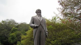 宇和島城南側、上り立ち門の隣