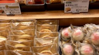 ローズホテルの中にあります。