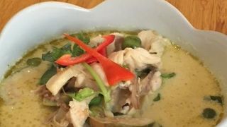 評判のグリーンカレー堪能