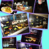 ラウンジは１階と地下。ﾊｯﾋﾟーｱﾜｰ料理は凄い。外食不要