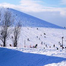 冬のモエレ山