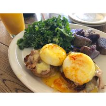 エッグベネディクト