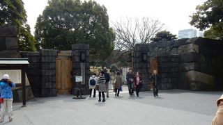 浜離宮の入り口（ピンポイント）