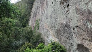こんな神社は見たことがない