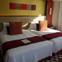 広々としたベッド